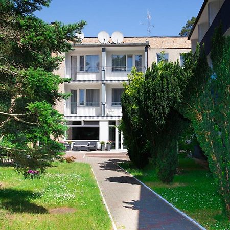 Osrodek Wczasowy Wrzos Łukęcin Exterior foto